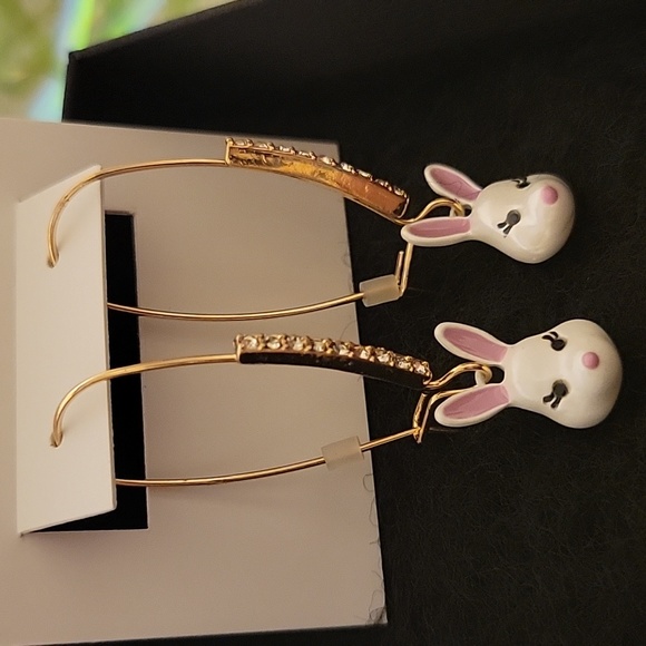 Easter Betsy Johnson Bunny Crystal Enamel Dangle Drop Wire Earring, New - Picture 3 of 8